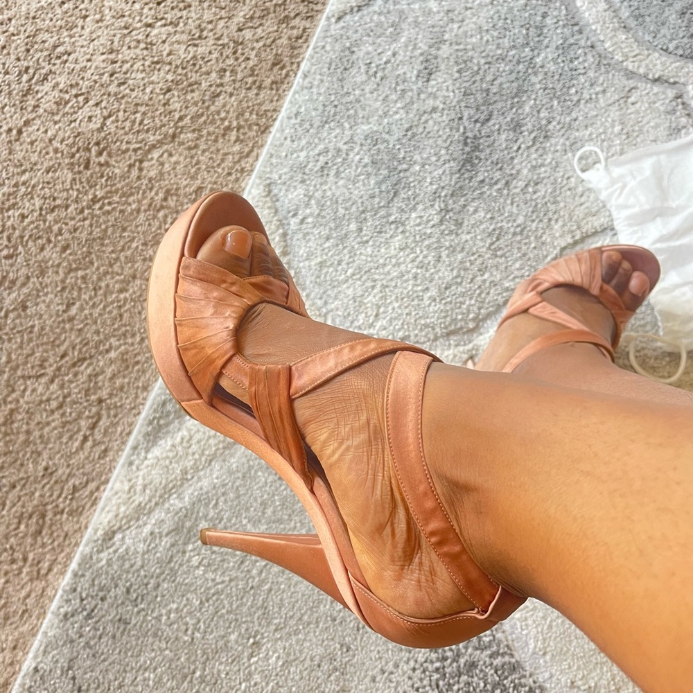 Elegant pink nude Women's Heels